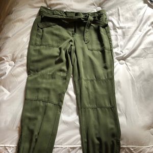 Loft green ankle pants w/belt